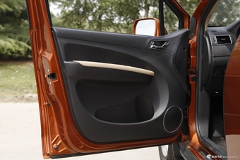 2014款景逸X3 1.5L手动尊享型