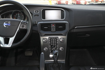 2016款沃尔沃V40 2.0T自动 T4 智雅版