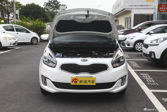 2013款佳乐 2.0L自动舒适版7座 国IV