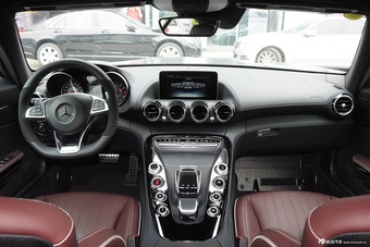2015款奔驰 AMG GT S 4.0T自动图片