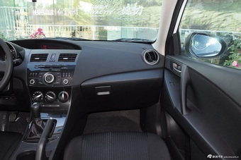 2015款马自达3星骋两厢1.6L手动舒适型