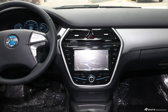 2014款腾势 尊贵版