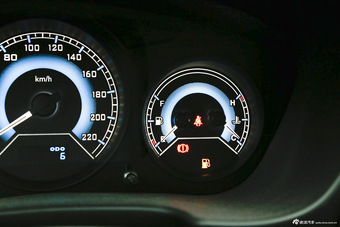 2015款V3菱悦1.5L手动幸福版