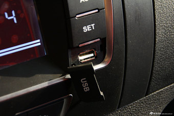 2014款众泰T600 1.5T手动精英型