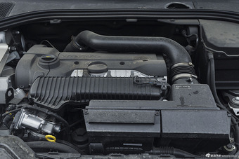 2015款沃尔沃S60L 2.0T自动T5智驭版