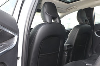 2016款沃尔沃V40 2.0T自动 T4 智雅版