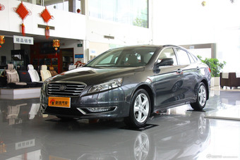 2014款奔腾B70 2.0L自动豪华型