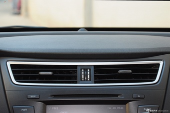 2015款绅宝CC2.0T自动豪华版