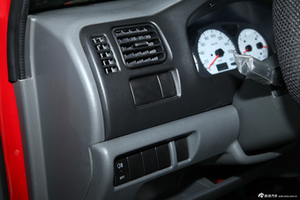 2013款北斗星创业版1.0L手动舒适型