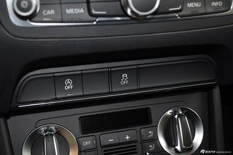 2013款奥迪Q3 35TFSI 进取型