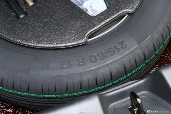 2015款 宝骏560 1.8L手动豪华型