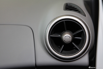 2013款爱唯欧三厢1.4SL自动时尚天窗版