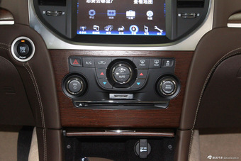 2014款克莱斯勒300C到店实拍