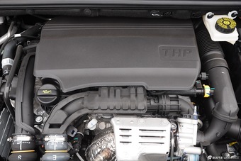 2015款雪铁龙C4L 1.2T自动尊贵版