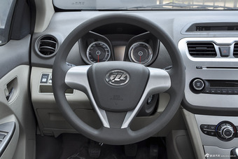 2014款力帆530 1.5L手动标准型
