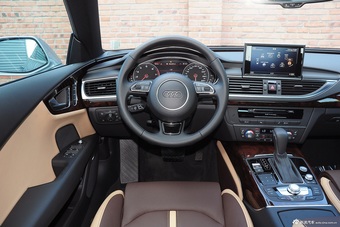 2016款奥迪A7 50TFSI quattro动感型