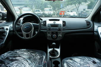 2012款福瑞迪纪念版1.6L GL手动图片