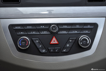 2012款力帆620 1.5L手动基本型