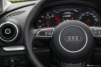 2015款 奥迪A3 Sportback 40TFSI豪华型