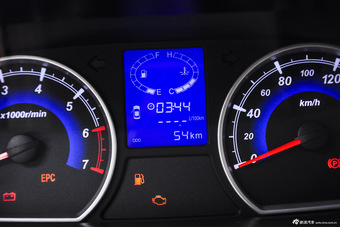 2015款开瑞K50 1.5L手动基本型