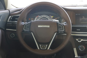 2016款哈弗H7 2.0T自动两驱豪华型