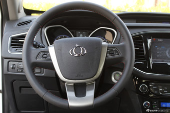 2015款吉利GX7 2.0L运动版自动尊贵型