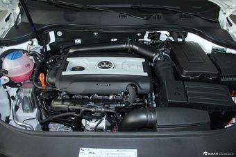 2012款迈腾1.8TSI领先型图片