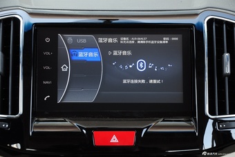 2015款奇瑞E3 1.5L手动智尚型