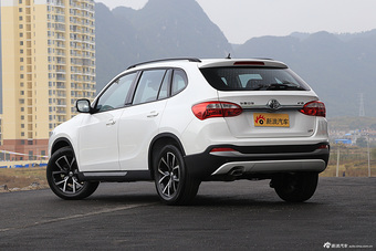 2014款中华V5 1.5T自动两驱运动型