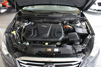 2014款奔腾B70 2.0L自动豪华型