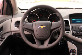 2012款科鲁兹1.6SE手自一体舒适版