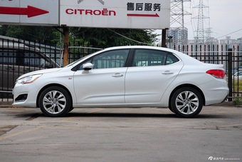 2015款雪铁龙C4L 1.6T自动尊贵版
