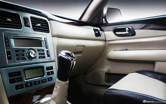 2011款野马F10官方图