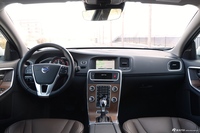 2015款沃尔沃S60L 2.0T自动 E驱混动 智越版