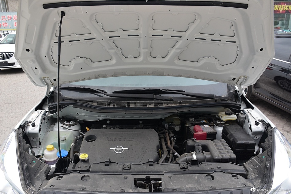 2016款海马V70 2.0L手动适·宜型 5座