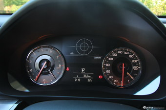 2016款讴歌CDX 1.5T自动 两驱尊享版