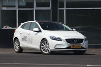 2016款沃尔沃V40 2.0T自动 T4 智雅版