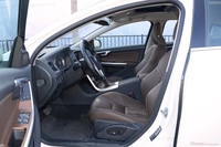 2015款沃尔沃S60L 2.0T自动 E驱混动 智越版