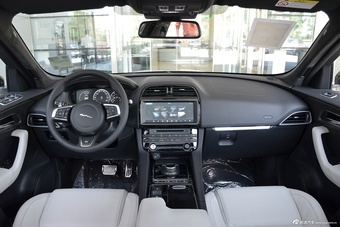 2016款捷豹F-PACE 3.0T自动R-SPORT运动版图片
