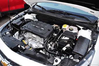 2015款科鲁兹1.5L经典 SE MT