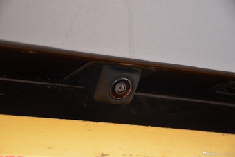 2016款凯路威2.0T自动四驱舒适版9座