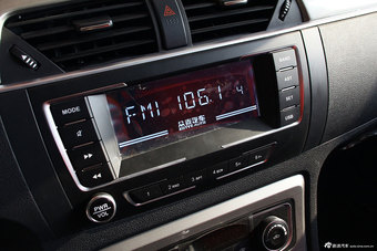 2014款众泰T600 1.5T手动精英型