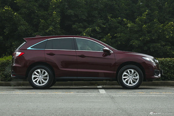 2016款讴歌RDX 3.0L自动两驱精锐版