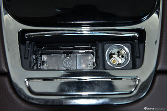 2015款捷豹XJL 3.0 SC典雅商务80周年典藏版