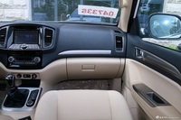 2015款萨瓦纳2.8T手动四驱柴油豪华版5座