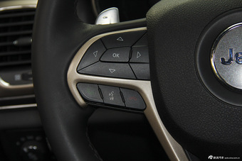 2015款大切诺基3.0TD自动柴油舒享导航版