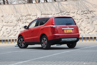 2015款吉利GX7 2.0L自动运动版尊贵型