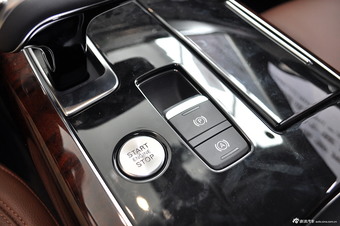 2013款奥迪A8L 50TFSI quattro舒适型