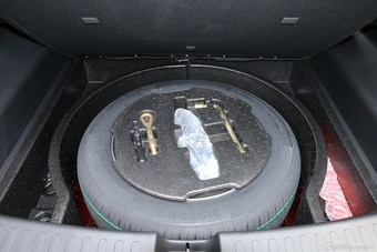 2015款 宝骏560 1.8L手动豪华型