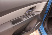 2012款科鲁兹1.6SE手自一体舒适版